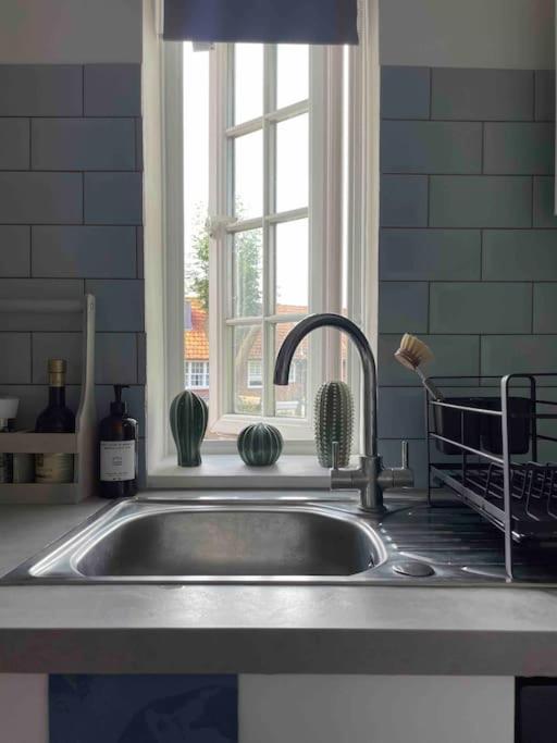 One Bedroom Putney Village Flat Лондон Екстер'єр фото