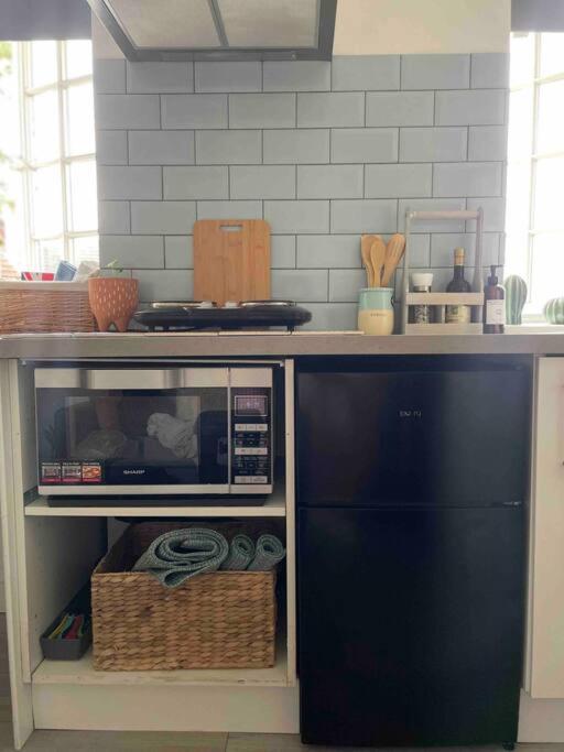 One Bedroom Putney Village Flat Лондон Екстер'єр фото